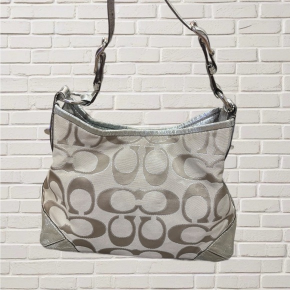 Coach Signature Metallic Silver Hobo Shoulder Bag Purse B1225-15731 Pink Lining - Picture 2 of 14